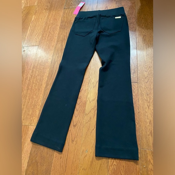 Lilly Pulitzer Mia Crop Flare Ponte Pant NWT - Picture 9 of 11